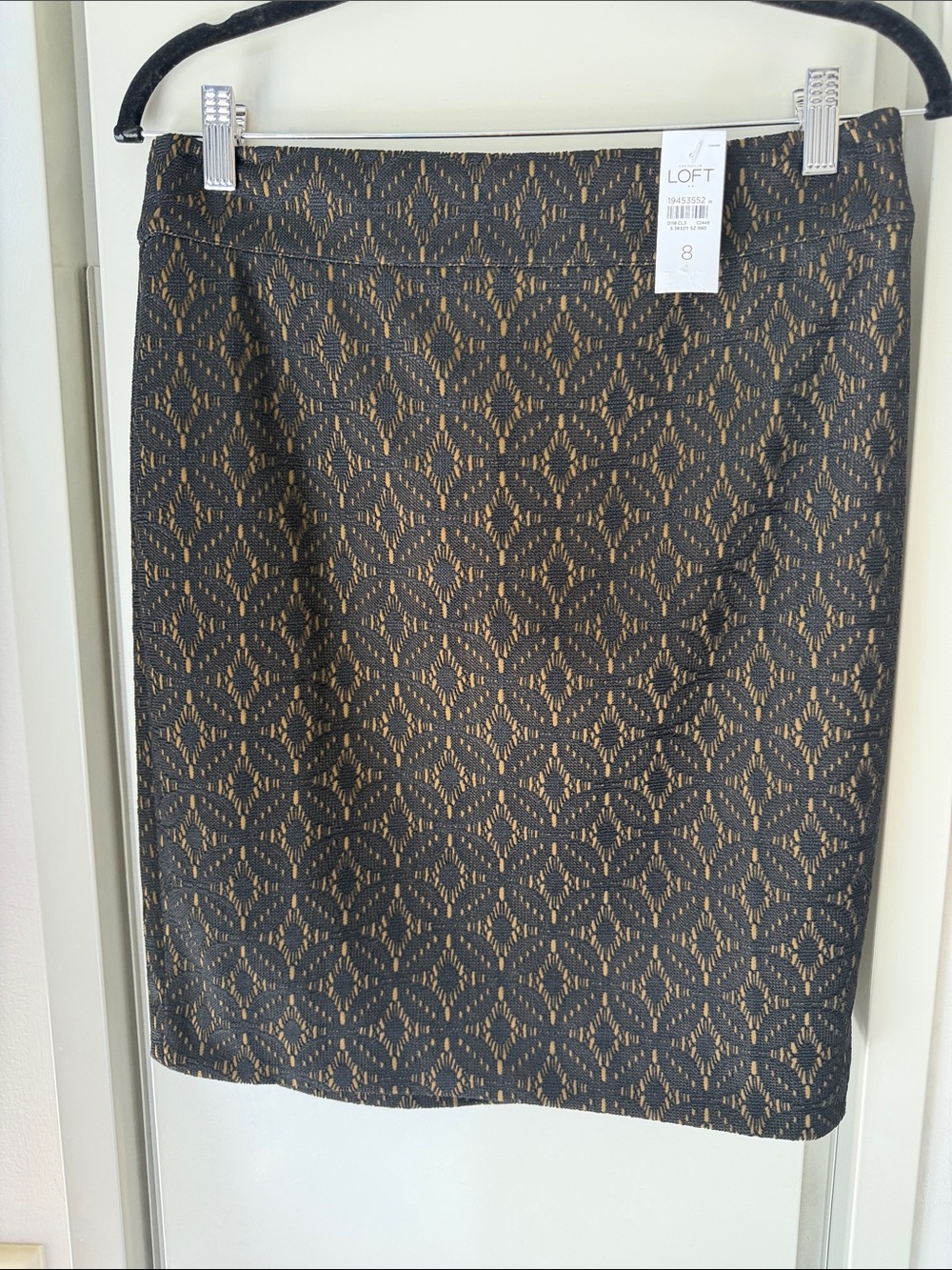LOFT Black Lace-Overlay Pencil Skirt with Tan Underlay